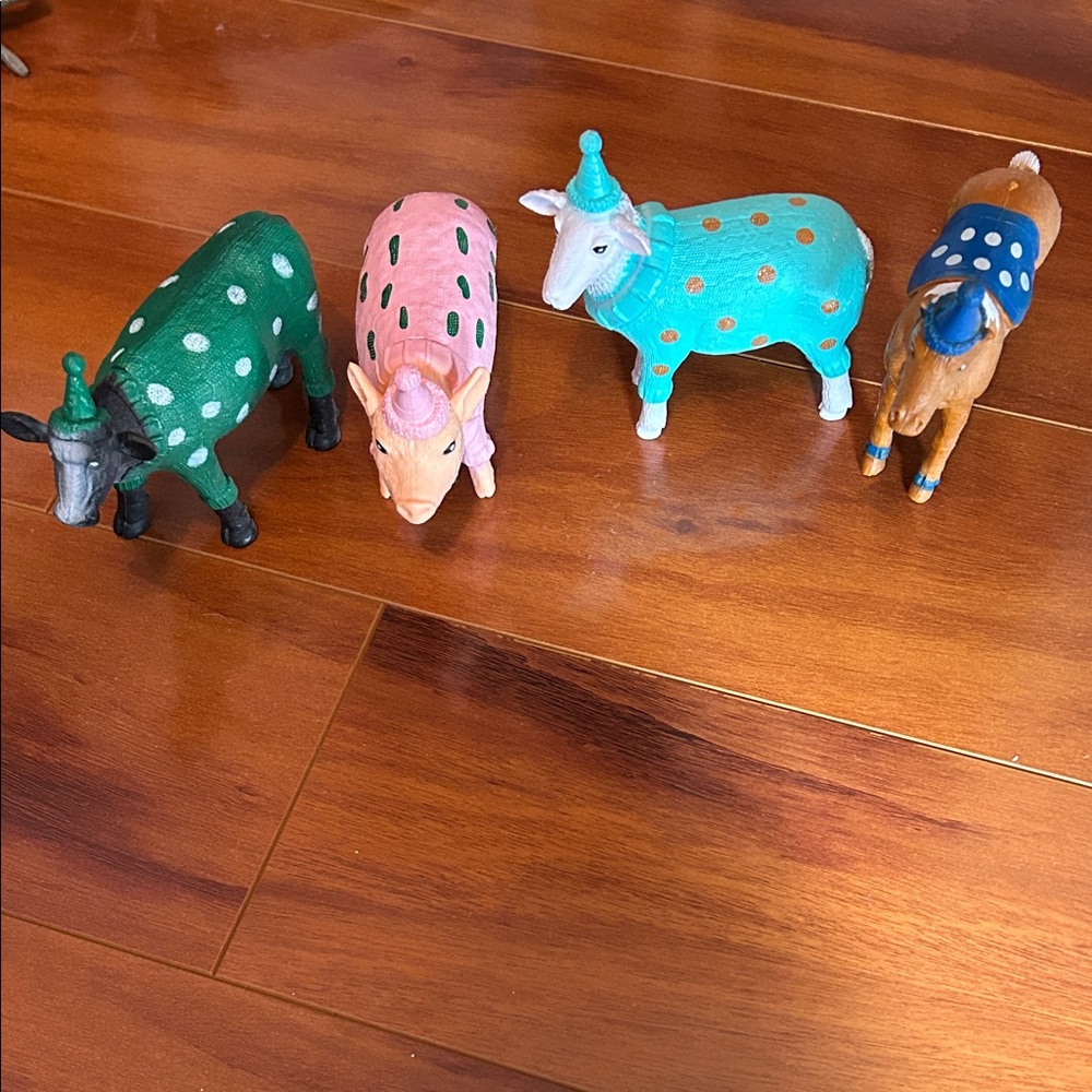 🎉🎉Farm Animals With Party Hat Lot Of 4 Pig, Cow, Horse & Sheep🎉🎉